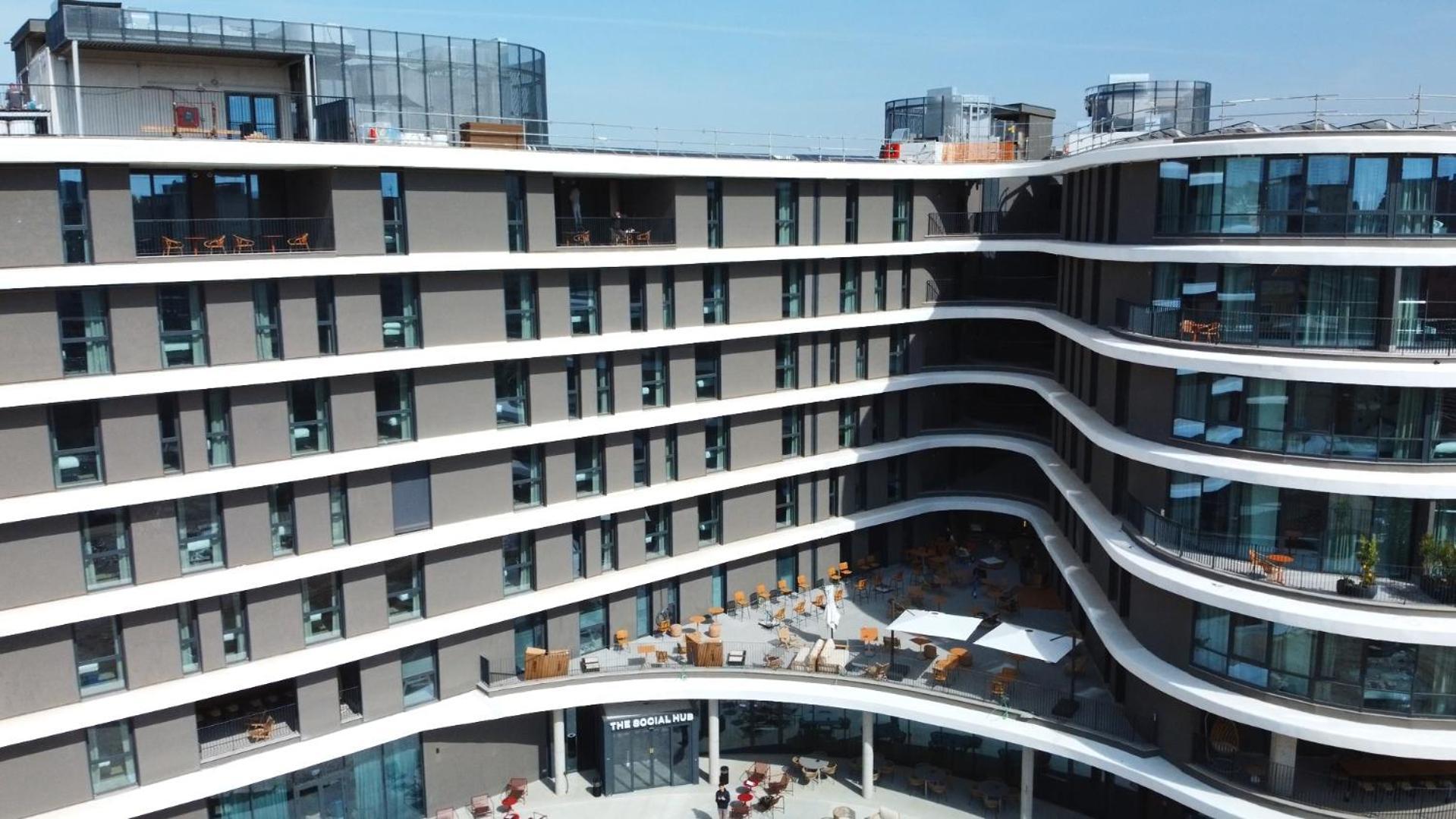 The Social Hub Rome Hotel Exterior photo